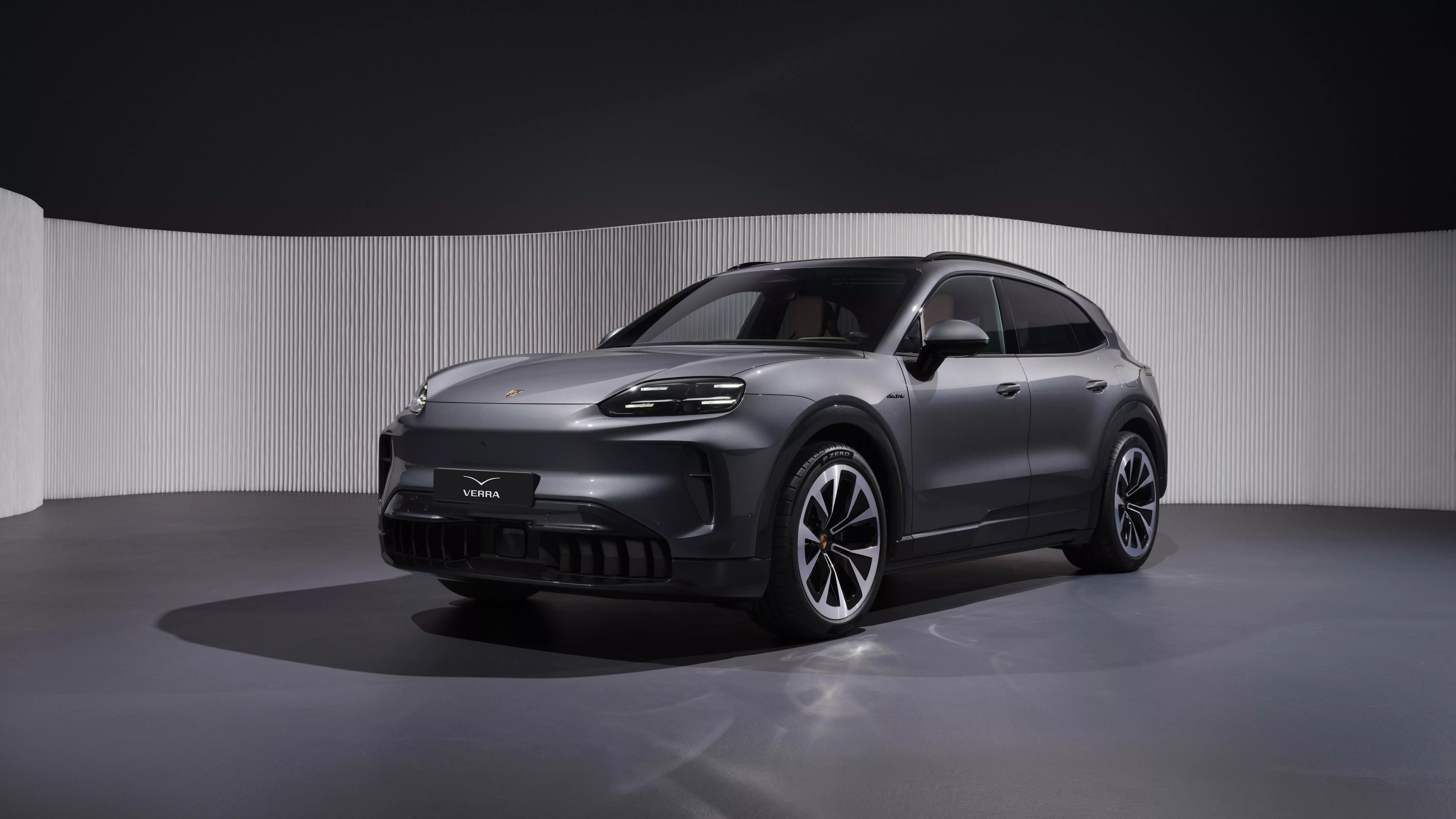 Технологический прорыв: Porsche Cayenne Electric